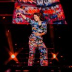 Sunidhi Chauhan Instagram - Moments from @sunteckwaves 28th October Styled by @saumyathakur #styledbysaums In Co-ord set @fkns_by_narendrakumar Boots @londonrag_in Style Asst. @pareenaaahhh #sunidhi #explore #liveperformance #sunidhilive Sunteck Beach Residences