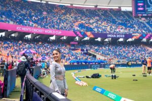 Sunidhi Chauhan Instagram - THE MOMENT 🤌🏽🏏
ICC @cricketworldcup 

What a day, what a win! 

@indiancricketteam 

#worldcup #indiancricketteam