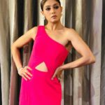 Sunidhi Chauhan Instagram - About last night.. #hellohalloffameawards Makeup @makeupbyshikhamishra Hair @hairstylistmanju Outfit #mine Shoes #mine Jewellery #mine