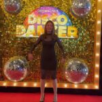 Sunidhi Chauhan Instagram - Last night at #discodancerthemusical 🕺🏻 Loved everyone on the show!! Good job you guys @arjunrtanwar @tiakarofficial ❤️❤️❤️ Awesome stuff @salimmerchant and @sulaiman.merchant 🤘🏽🤘🏽🤘🏽 #bappida #legend 🙏🏾