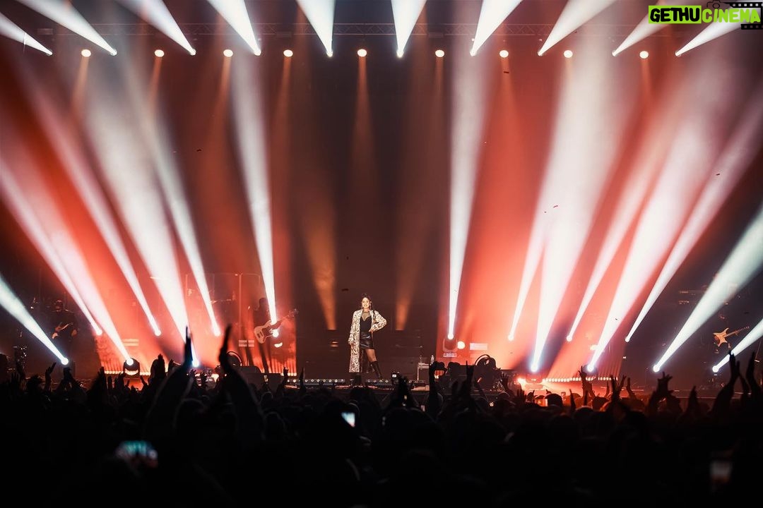 Sunidhi Chauhan Instagram - I AM HOME- WEMBLEY! Can’t believe what happened on the 26th night London!!! Wish it never ended! It was definitely the most memorable gig I’ve ever played at❤️ You were all so loving and giving .. I am very grateful to each one of you who came, danced and screamed their hearts out .. miss you already! Until next time London❤️🤗 Yours Sunidhi 🤗 Styled by @saumyathakur #styledbysaums In Trench @nolabels_in Skorts and bodysuit @zara Rings and cuff @misho_designs #SunidhiLive #SCInWembley #sunidhiinwembley #SunidhiLiveLondon #SCInLondon #explore