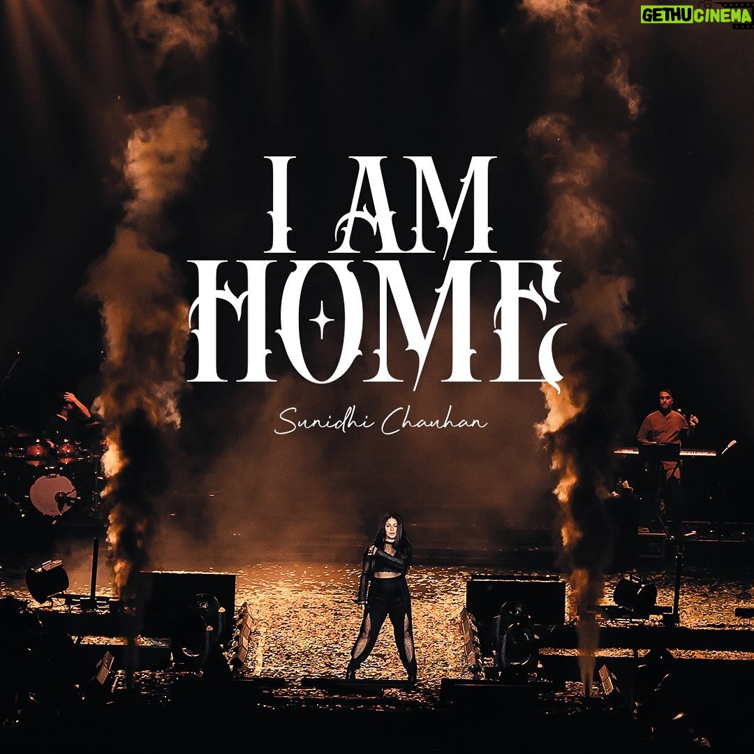 Sunidhi Chauhan Instagram - ‘I AM HOME’ This is a place where I feel at home. Sharing the After movie- Coca Cola Arena, Dubai. Link in the bio. #liveperformance #sunidhichauhan #cocacolaarena #iamhome #aftermovie Coca-Cola Arena
