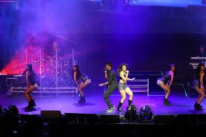 Sunidhi Chauhan Instagram - Perth❤️#IAmHomeTour

Styled by @saumyathakur 
#styledbysaums
In
Bralette and Shorts - Custom 
Rings & Bracelet @ethnicandaz
Boots @londonrag_in
Style Asst. @pareenaaahhh & @manisha_vaprani
Makeup @makeupbyshikhamishra 
Hair @hairstylistmanju