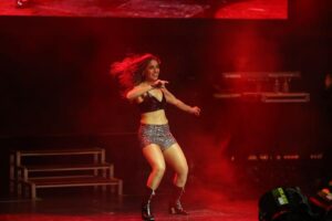 Sunidhi Chauhan Instagram - Perth❤️#IAmHomeTour

Styled by @saumyathakur 
#styledbysaums
In
Bralette and Shorts - Custom 
Rings & Bracelet @ethnicandaz
Boots @londonrag_in
Style Asst. @pareenaaahhh & @manisha_vaprani
Makeup @makeupbyshikhamishra 
Hair @hairstylistmanju