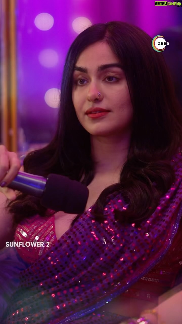 Sunil Grover Instagram - 2 plus 2 hota hai four and to know all secrets of Rosie, there’s only one day more! 🙌 #SunflowerS2 premieres tomorrow, only on #ZEE5 #Sunflower @adah_ki_adah @ranvirshorey @vikas71 @parmarchaitally @navingujral @mukulchadda @ashishvidyarthi1 @shonalinagrani @sonaljhaofficial @radhabhatt @salk.04 @officialashwinkaushal @reliance.entertainment #GoodCo @virajsawant @sarkarshibasish @ria.nalavade @girishkulkarni1 @manish_kalra_ @nimishalok @surryamenen @duhjizzy @navagat_p @zee5 @zee5global