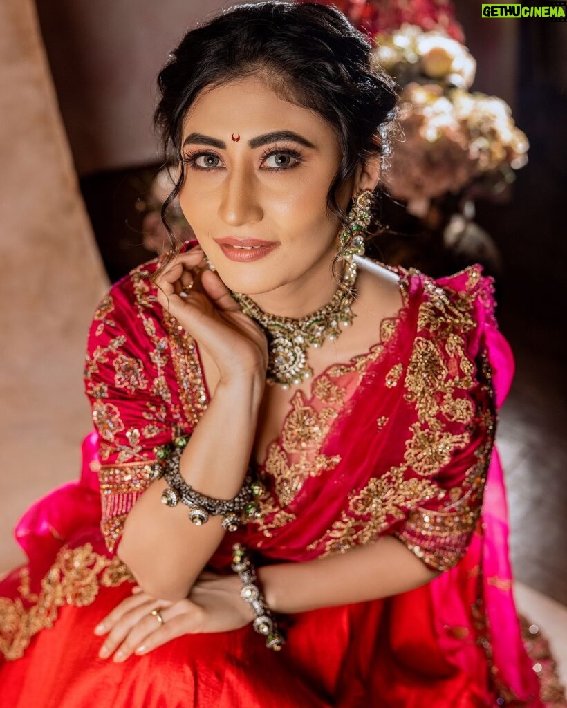 Sunita Gogoi Instagram - Beauty lies in ur eyes 🌹 #indian #outfit #love