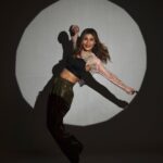 Sunita Gogoi Instagram - Embrace d rhythm of Life…VIBE IT 🔥 Styling & Concept @soigne_official_ Photography @sudhakar.bichali Makeup & Hair @kaviyaartistry_off Reels @mickey__creations Leather pants @ikichic_official Boots @hm
