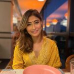 Sunita Gogoi Instagram - 🫰Happy Sunday 🌻 #happiness #grateful #sunday #💛