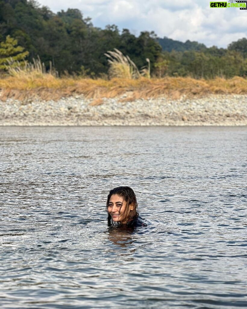 Sunita Gogoi Instagram - Be like d Water,not Luxurious But Basic To live🌊 #peace #traveller #love #selflove #finditliveit