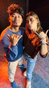Sunita Gogoi Instagram - When in doubt,Turn d Music🎶 UP!! @wong.choreographer Studio @movementsalive #friends #dance #choreography Movements Alive Dance Studio