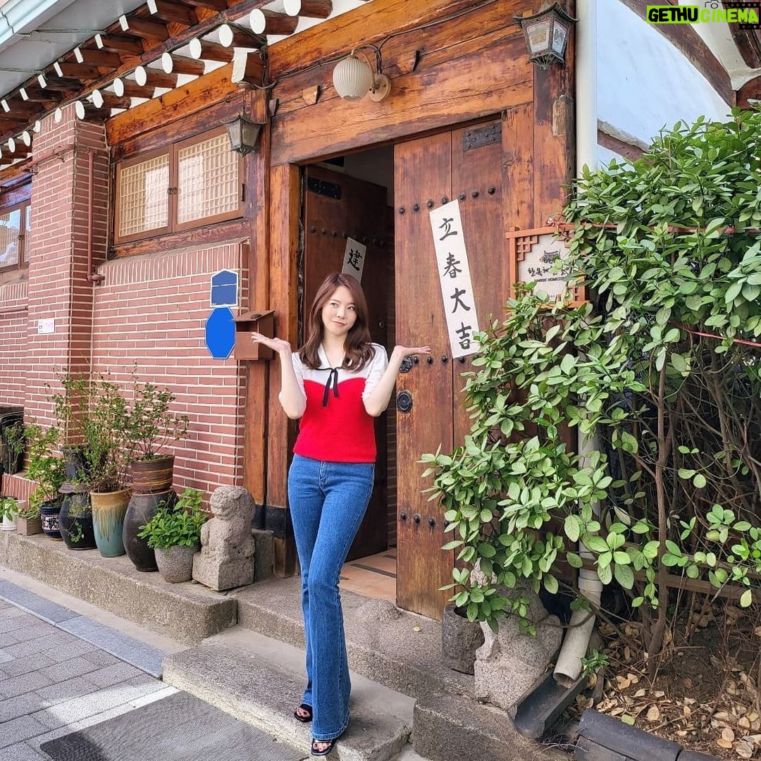 Sunny - 183.8K Likes - 다리가 길~어 보이는!!!!