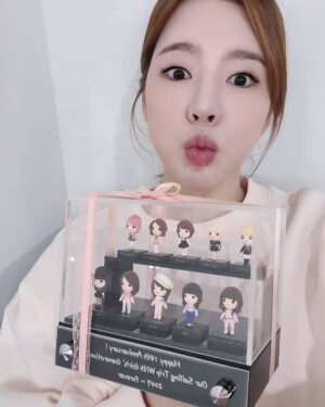 Sunny Instagram - S♡NE 14th❤🧡💛💚💙💜