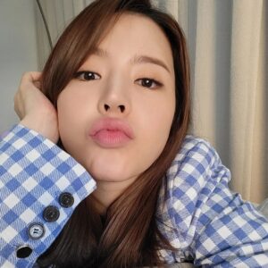 Sunny Instagram - 오늘 날씨 맑음 🌞 @saynomore__official