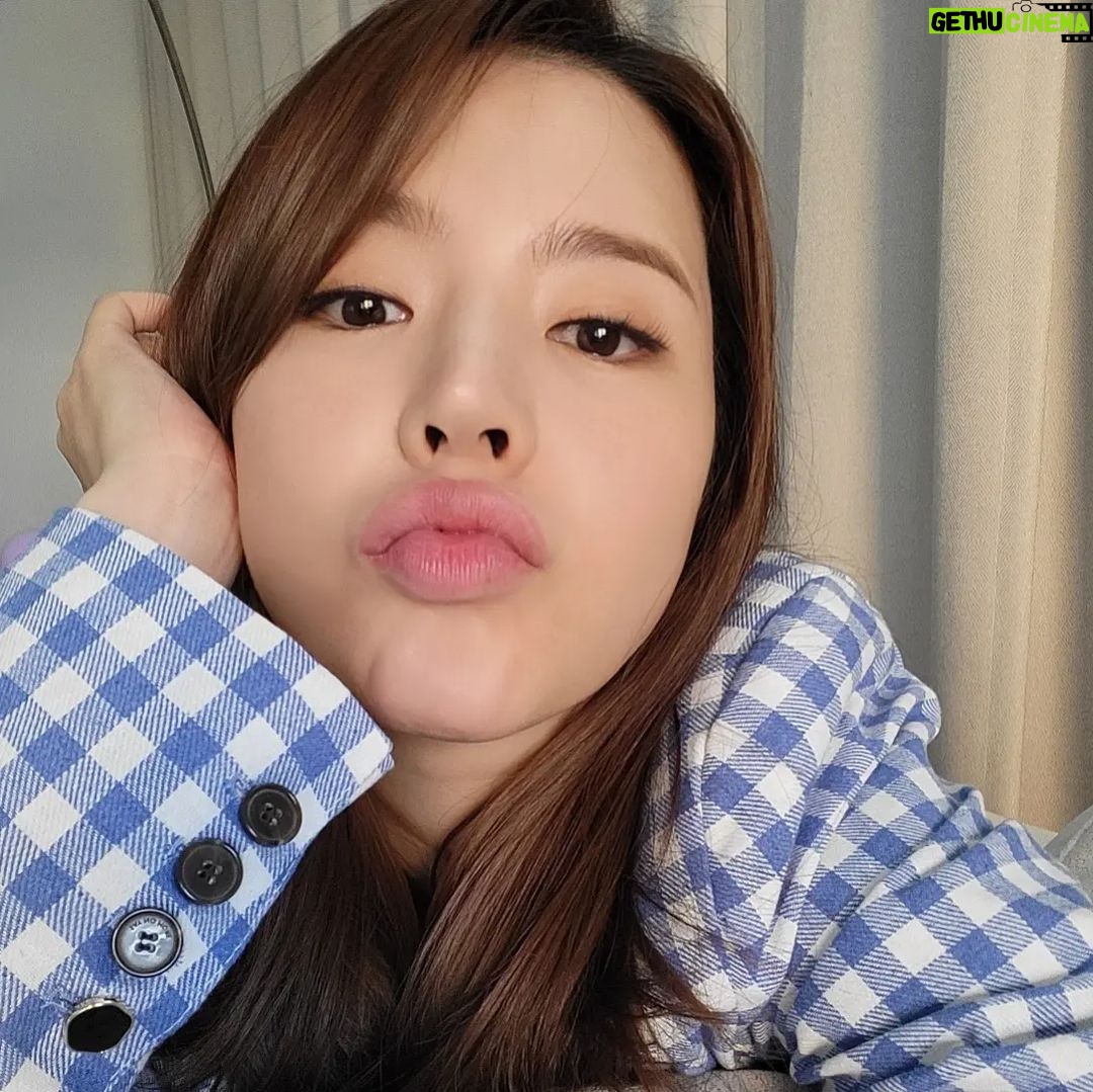 Sunny - 195.5K Likes - 오늘 날씨 맑음 🌞 @saynomore__official