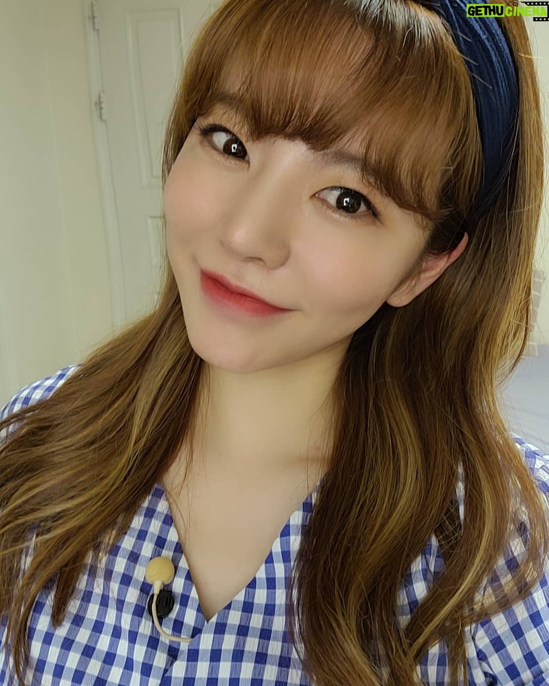 Sunny Instagram - 그거 아시나요~? 방송된 #트렌드레코드 는 유튜브에서 보실수 있다는거~???? 지금 바로 검색 꼬우~!!!!!