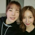 Sunny Instagram – 나도 언니한테 힐링이 되어주고 싶구먼유.. 고마워욥💛 #알랍뿅💛