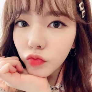 Sunny Instagram - 대놓고 “소원들 주접 배틀”이 보고 싶어서 올리는 #옛날사진털이!!!! #심심해서..... #뭐라고안할테니까 #맘껏해봐