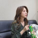 Sunny Instagram - #러브캐쳐 대기실에서 아몬드에 든 과자만 빼먹다 딱걸림ㅋㅋㅋㅋㅋㅋㅋㅋ
