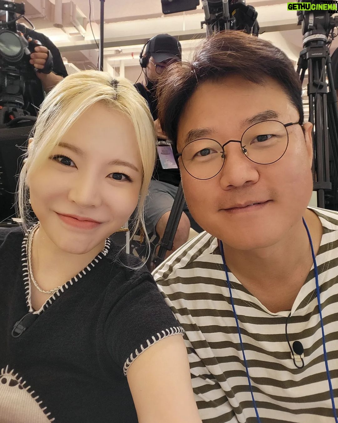 Sunny Instagram - "출장 십오야" 많~이~ 사랑해주세요~!!!!!!♡ #특히소녀시대편🙈 #다음완전체도출장십오야로