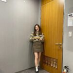 Sunny Instagram - 대기실에 소화기가 아주 눈에 띄는 곳에 있어 맘이 놓였습니다리~
