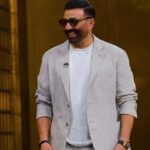 Sunny Deol Instagram - Hindustan Ke Hero Ka Stylish Avatar on Koffee With Karan's Upcoming Episode!🔥🤩 #SunnyDeol #koffeewithkaran #BollywoodNow #bollywoodfashion #celebupdate #fashion #disneyplushotstar