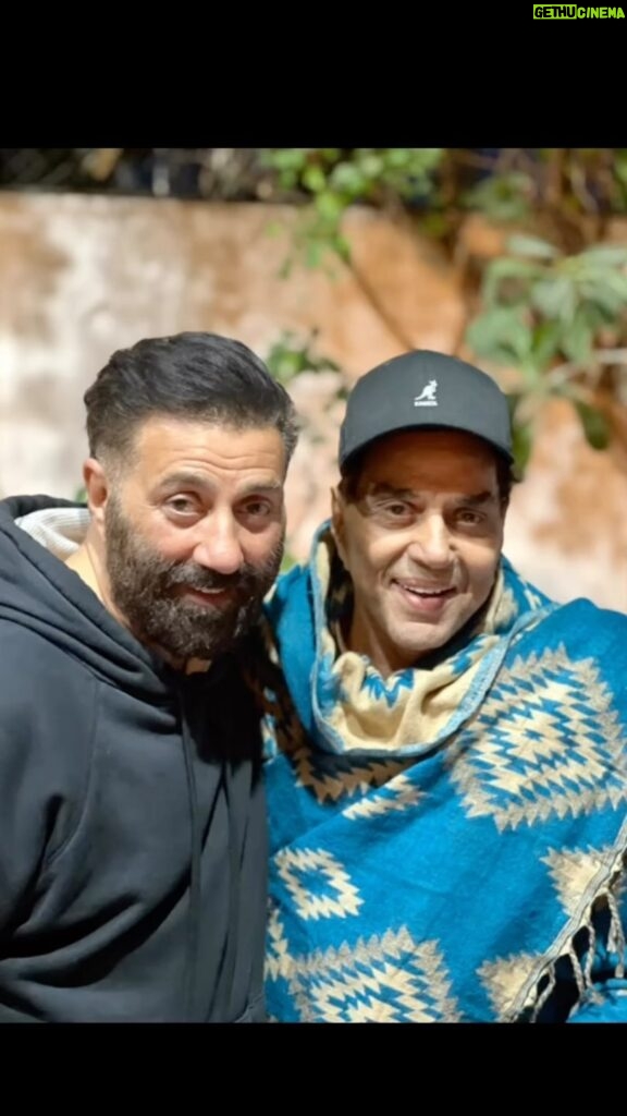 Sunny Deol Instagram - Papa and me Jan 24 2023.