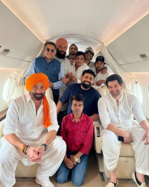 Sunny Deol Instagram - #TaraSingh Di Tribe 

Thanks to all for showering so so much love on #TaraSingh and making #Gadar2 a success
