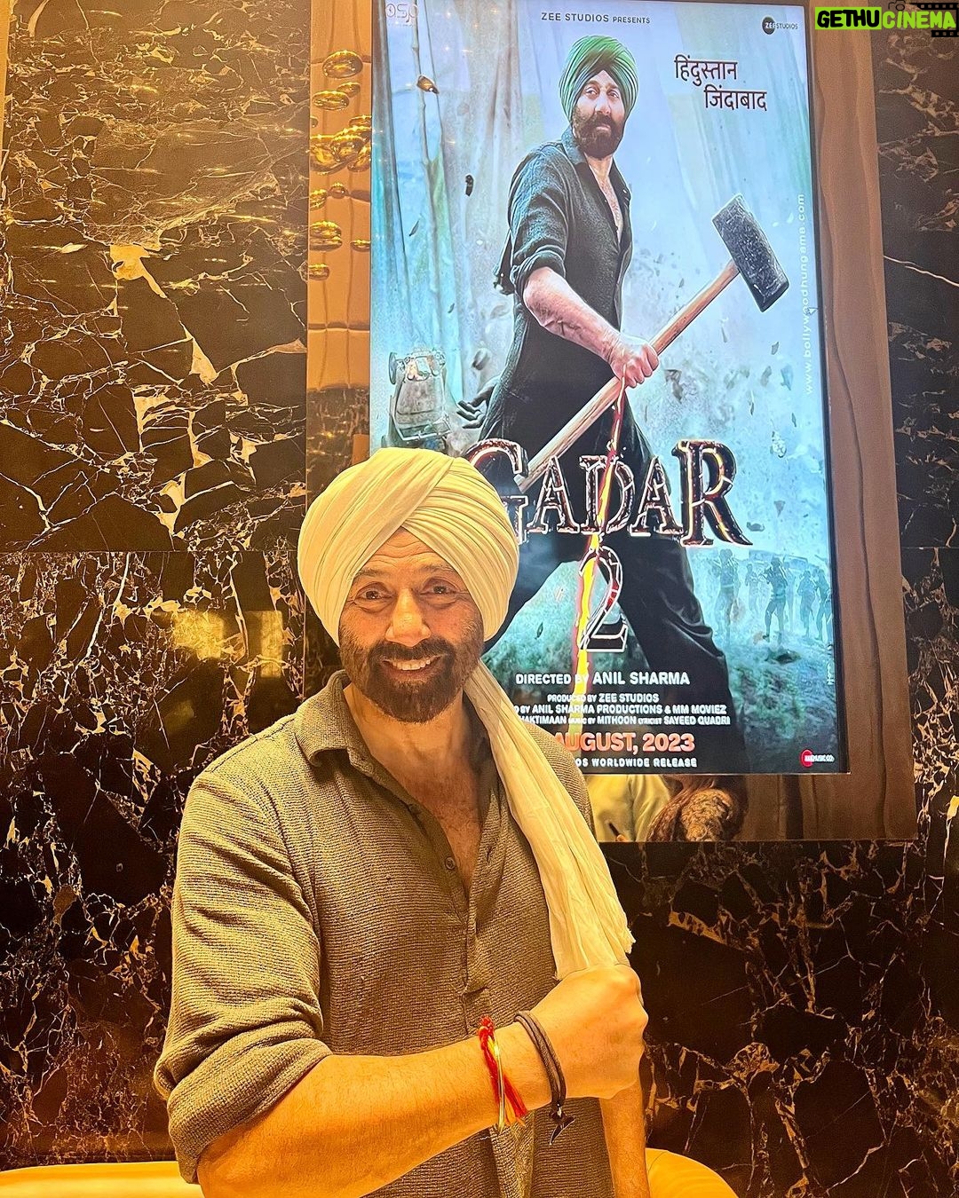 Sunny Deol - 347.2K Likes - #TaraSingh and #Gadar2 are all yours now ❤️❤️🙏🙏
