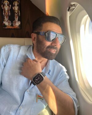 Sunny Deol Instagram - The blue eyed boy! 

Basking in the #Gadar2 Sun!
