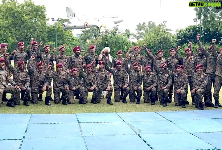Sunny Deol Instagram - Spent a beautiful afternoon with My Airforce Family ❤️❤️❤️❤️❤️❤️