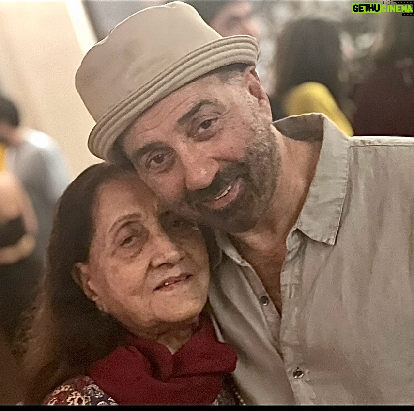 Sunny Deol Instagram - ❤️ Happy New Year ❤️