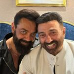Sunny Deol Instagram - My Little brother has shaken the world 🔥🔥 All Guns Firing success to #Animal ! Best wishes to @iambobbydeol #RanbirKapoor @anilskapoor @sandeepreddy.vanga #BhushanKumar @rashmika_mandanna @tripti_dimri @tseries.official Watch #Animal in cinemas!