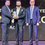 Sunny Deol Instagram - #Indian of the Year ! 🇮🇳🇮🇳🇮🇳 #HindustanZindabad Thank you @ndtv for the Honour! Was delighted to meet our brave tunnel workers who braved being trapped in the #UttrakhandTunnelCollapse and prevailed with their undefeated spirit and resilience. My wishes to all of them and their success.