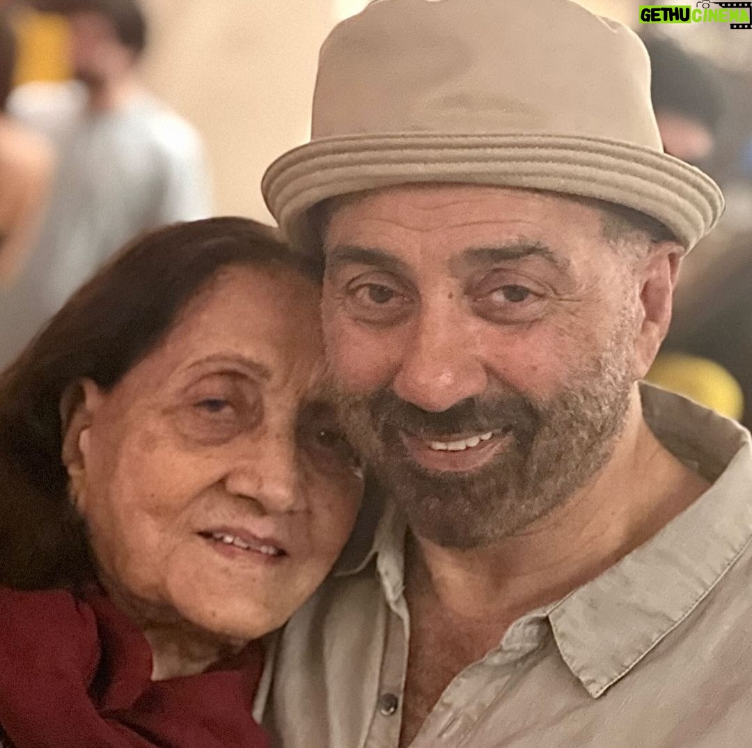 Sunny Deol Instagram - ❤️ Happy New Year ❤️
