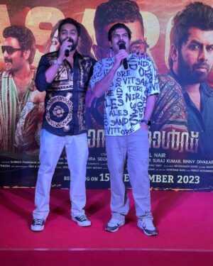 Sunny Wayne Instagram - Thank you calicut !!! 
It was a Great Evening ❤️
Kasaragold coming this 15th  #sep15th