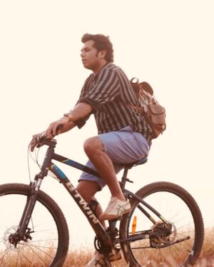 Sunny Wayne Instagram - Goa’n connection 

#kasargolds
