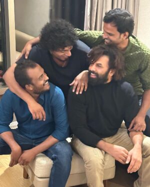 Sunny Wayne Instagram - To explore “Adithattu”, we pushed our limits and dived deep as far as we could. The hard work paid off and as they say, fruit of hard work is the Sweetest.
#Adithattu