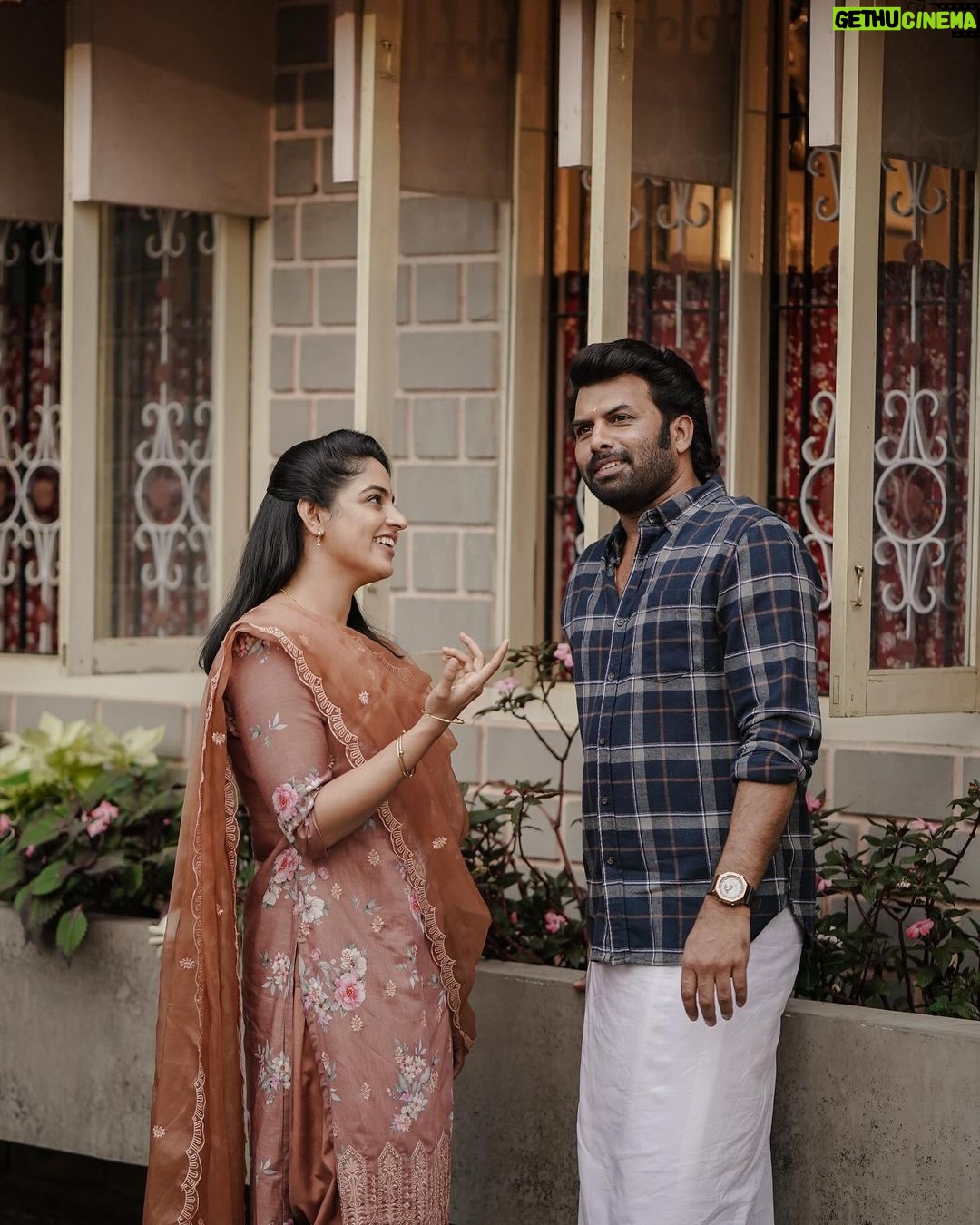 Sunny Wayne Instagram - Malavika & Sreekuttan. Perilloor Premier League, Now Streaming on Disney+ Hotstar #PerilloorPremierLeague #HotstarSpecials #DisneyPlusHotstar #Malayalam #Kerala #OriginalSeries #NikhilaVimal #SunnyWayne #Vijayaraghavan #Ashokan #AjuVarghese #Trailer #stills #photographer @nikhilavimalofficial @sunnywayn @actorvijayaraghavan_official @ajuvarghese @e4entertainment @mujeeb.majeed @anoopvshylaja @deepu.pradeep_ @praveeen_chandran @e4echennai @cvsarathi @disneyplushotstarmalayalam @jinu.pk @jameesh_jose_ @akshay_man0j @dileep_edapatta @arjunsreehari