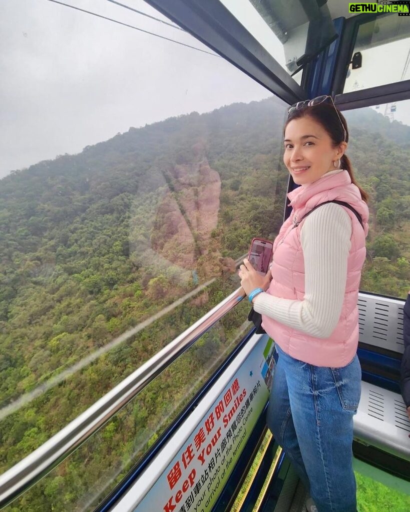 Sunshine Cruz Instagram - “To be happy. That’s all that matters” 💕 Hong Kong Ngong Ping 360