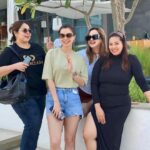Sunshine Cruz Instagram - My treasures 🇦🇪🥰 #cousins #queenbees2023 #shinejansmolyglendy2023