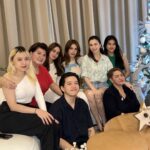 Sunshine Cruz Instagram - Merry Christmas from my family to yours 🎄❤️💚🎅🏼 #Christmas2023