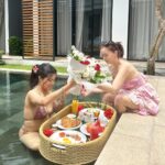 Sunshine Cruz Instagram - Officially 18 🥹🎂 We love you!🥰 @chesca.montano Canggu, Bali