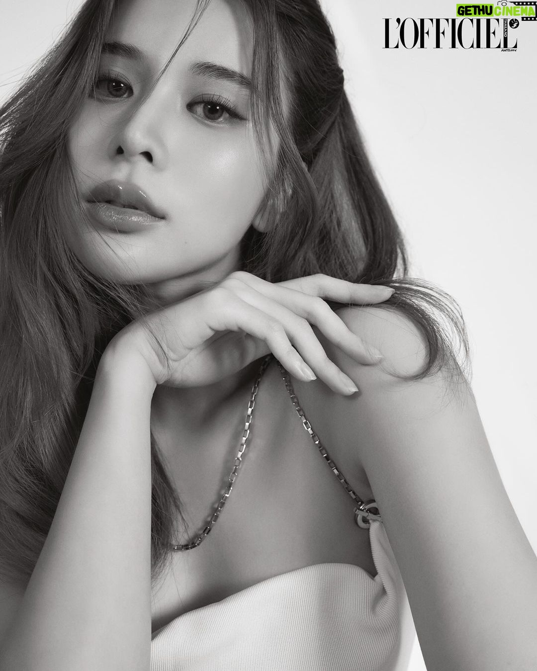Supassra Thanachat Instagram - Photographer: Ponpisut Pejaroen Stylist: Piphacha Vonpiankul Writer: Pimpilai Boonjong Photographer Assistants: Supasit Sookawat, Manosit Boonnon Stylist Assistant: Naruemol Namkaew #LOfficielThailand #FacelessLove #GMMTV