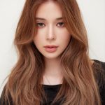 Supassra Thanachat Instagram - — @mayalensofficial — 🤎 𝙎𝙞𝙡𝙞𝙘𝙤𝙣𝙚 𝙃𝙮𝙙𝙧𝙤𝙜𝙚𝙡 𝙒𝙖𝙩𝙚𝙧 𝟲𝟬% 🤎 ” 𝙎𝙪𝙥𝙖𝙨𝙨𝙖𝙧𝙖 “ จะแมทลุคไหน งานไหน เก้าไว้ใจเลือก Mayalens ✨ เลนส์นิ่มใส่สบาย ค่าอมน้ำ 60% สวยครบจบ สะดุดทุกสายตา 👁️ เลนส์ที่เก้าใส่บ่อยที่สุด และเลิฟสุดๆ จะออกงานทั้งวันยังไง ก็ไม่ระคายเคืองตา 👀 เก้าให้ Mayalens ทั้งใจ 💖 คอนแทคเลนส์ที่นิ่ม ใส่สบาย เลนส์สุดฮิตจากเกาหลี คอลเลคชั่นใหม่ 12 รุ่นดัง โปรเจค ” On The Runway “ ——————————————— วางจำหน่ายที่ 🛍 BEAUTRIUM ทุกสาขา 🛍 Eveandboy ทุกสาขา 🛍️ Watsons ทุกสาขา 🛍 ตัวแทนจำหน่ายทั่วประเทศ ——————————————— #Mayalens #มาญ่าเลนส์ #ฝาน้ำตาล #ontherunway #ค่าน้ำ60