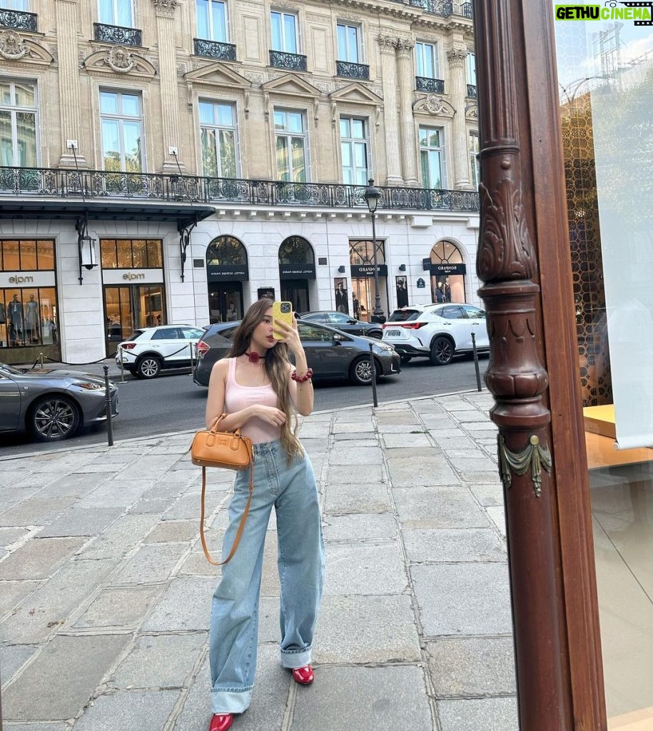 Supassra Thanachat Instagram - 🪞🧸🌿🦔🍒 Paris, France
