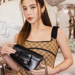 Supassra Thanachat Instagram - Gucci is pleased to unveil the Gucci Gift collection to inspire the art of gifting. Located at G floor in Central Embassy, the Gucci Gift pop-up showcases a wardrobe of refined textures, vibrant hues, sleek silhouettes and sparkly details. The House’s signature bag collection is featured in a wide range of color variations and materials, each defined by metallic elements and crystal embellishments.   Discover the Gucci Gift pop-up from Now until 16 Jan 2024. 🎪🪅 #Gucci #GucciGift @gucci