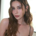 Supassra Thanachat Instagram – 💖🍒🫶🏻สาวชาวเกาะกลับมาทำงานแล้วค้าบ😜🪇🏝️

โทนอัพนิดหน่อย แต่อร่อยกว่าเดิม😂😝