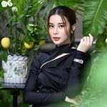 Supassra Thanachat Instagram - เก้ามาร่วมเปิดตัว​คอลเลคชั่น🕰️💙​ Longines​ ​Mini DolceVita ในฐานะ friends of Longines Thailand กับผลงานระดับมาสเตอร์พีซใหม่ล่าสุดที่ได้รับแรงบันดาลใจมาจากนาฬิการะดับตำนานของ Longines​ Dolcevita ที่เปิดตัวในปี 1927 จนนำมาสู่การสร้างสรรค์ใหม่ของคอลเลคชั่น DolceVita ที่กลับมาถือกำเนิดใหม่และเปิดตัวครั้งแรกในปี 1997 อันเป็นจุดเริ่มต้นของสโลแกน “Elegance is an attitude” โดยถ่ายทอดความหรูหราแบบ Quiet Luxury และความสง่างามแบบร่วมสมัย #LonginesThailand #MiniDolceVita #LonginesDolceVita #EleganceisAnAttitude