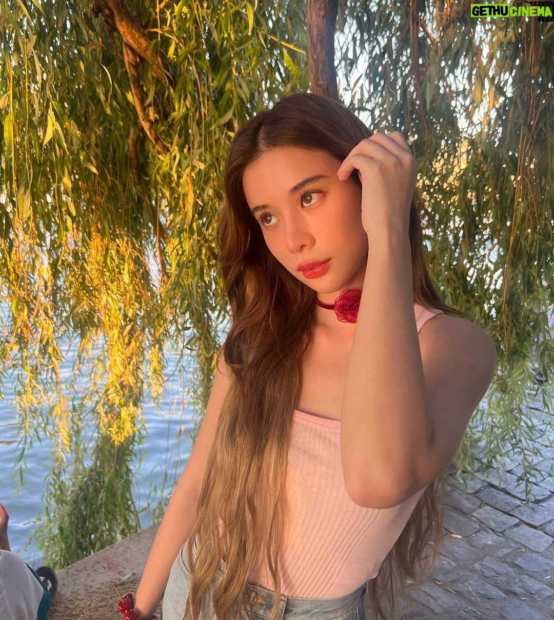 Supassra Thanachat - 293.3K Likes - 🪞🧸🌿🦔🍒