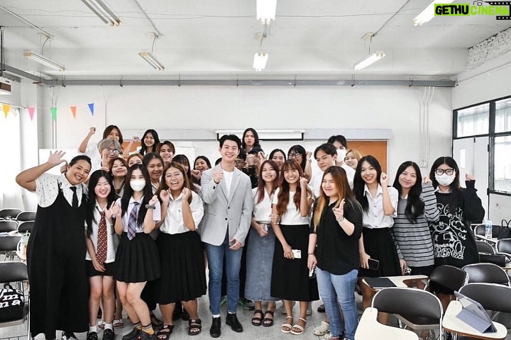 Suppapong Udomkaewkanjana Instagram - อาจารย์พิเศษท่านหนึ่งย่าน มศว #Saint_sup #MingEr fofa|swu